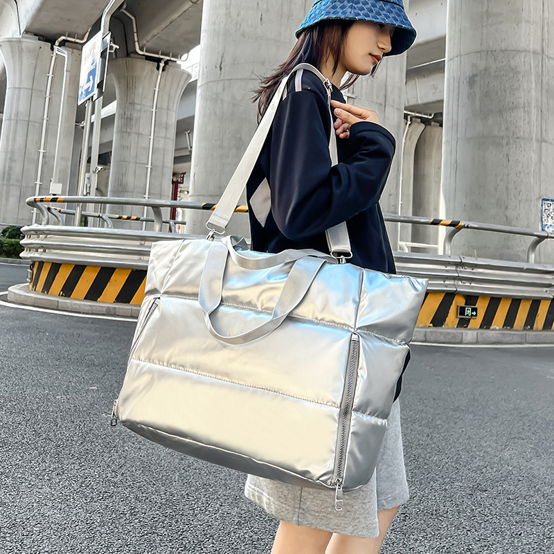 Women Y2k Silver Shoulder Bag  - Down Jacket Packable recensie en prijs